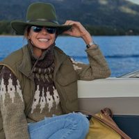 Juliana Awada deslumbra con el sweater polera del otoño: cómo llevarlo con estilo chic y natural