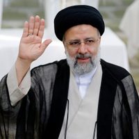 Con una abstención histórica, Ebrahim Raisí gana las presidenciales en Irán