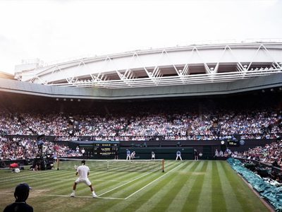 Conmovedora ovación en Wimbledon para los creadores de la vacuna contra el coronavirus