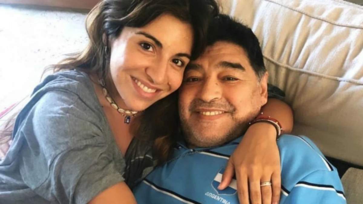 Gianinna Maradona y Diego Maradona. Fuente: (Instagram)
