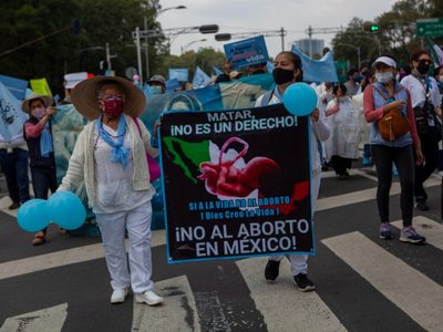 "¡Vida sí, aborto no!", grupos provida protestan en las calles