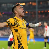 Champions: Liverpool anestesia al PSG con gol tardío y el Barcelona gana con 10 hombres
