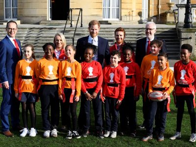 La primera aparición pública del príncipeHharry sin Meghan tras la crisis de la familia real