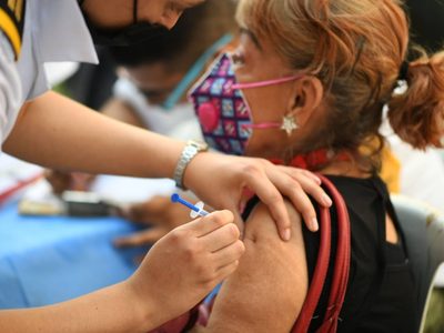 Coronavirus: 27 muertos y mil 77 nuevos contagios registrados este viernes