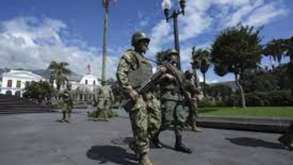 Soldados ecuatorianos