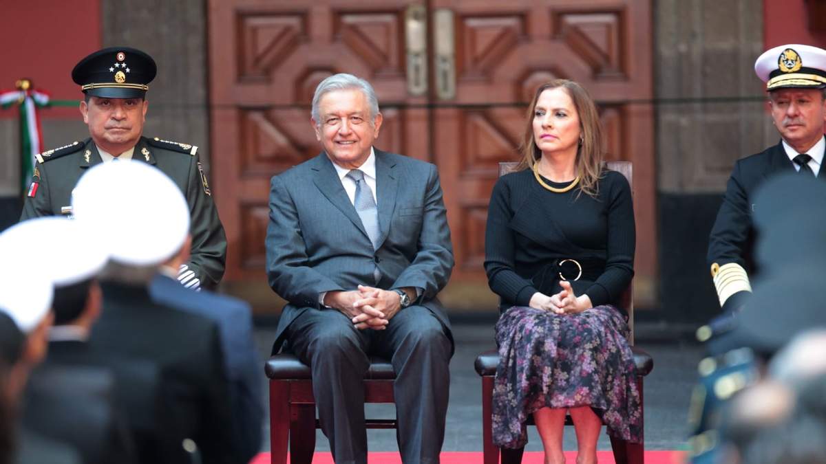 Gutiérrez Müller  junto a López Obrador