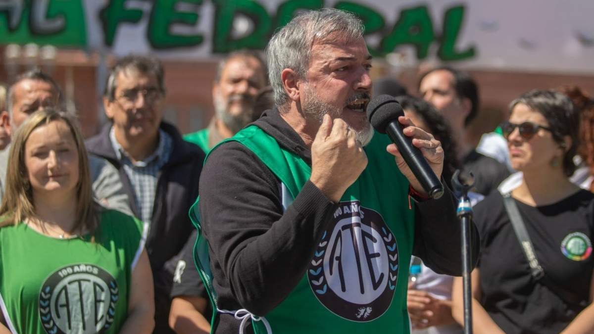 La ATE vuelve a protestar contra el ajuste del Gobierno. Fuente: (X)