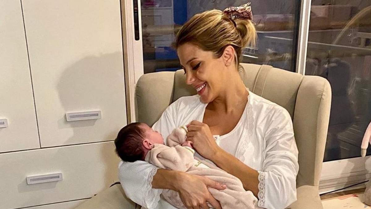 Virginia Gallardo y su hija Martina. Fuente: (Instagram)