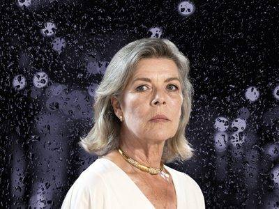 Preocupante: un simple gesto pondría en riesgo la continuidad de Carolina de Mónaco en el principado