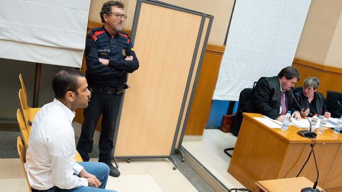 El exfutbolista Dani Alves durante un juicio en la Audiencia de Barcelona, el 5 de febrero de 2024
