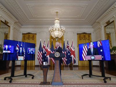 "Es una puñalada": por qué Francia criticó el nuevo pacto de Estados Unidos, Australia y Reino Unido