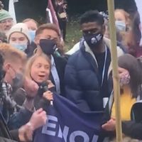 Así respondió Greta Thunberg tras ser grabada coreando consigna con grosería