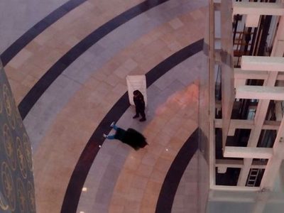 Mujer cae del segundo piso del centro comercial Fórum Buenavista