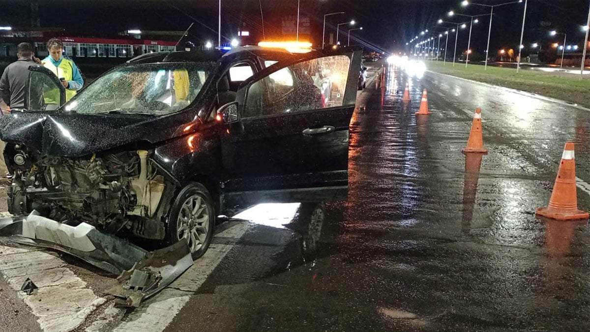 De milagro no hubo víctimas fatales en el Acceso Este.