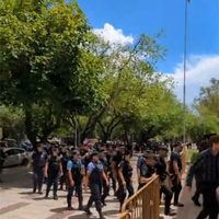 Impresionante despliegue policial por la convocatoria antiminera frente al Poder Judicial