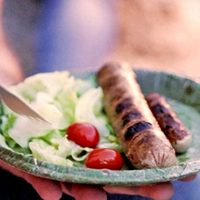 Platos biodegradables con hojas de plátano