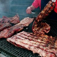 ¡Increíble! Los rompe cuarentena se juntaron a comer un asado