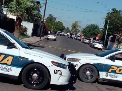 Empresario es acribillado en el patio de su casa en Mexicali
