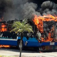 Paro de transporte público en Acapulco sufre represalia del narco