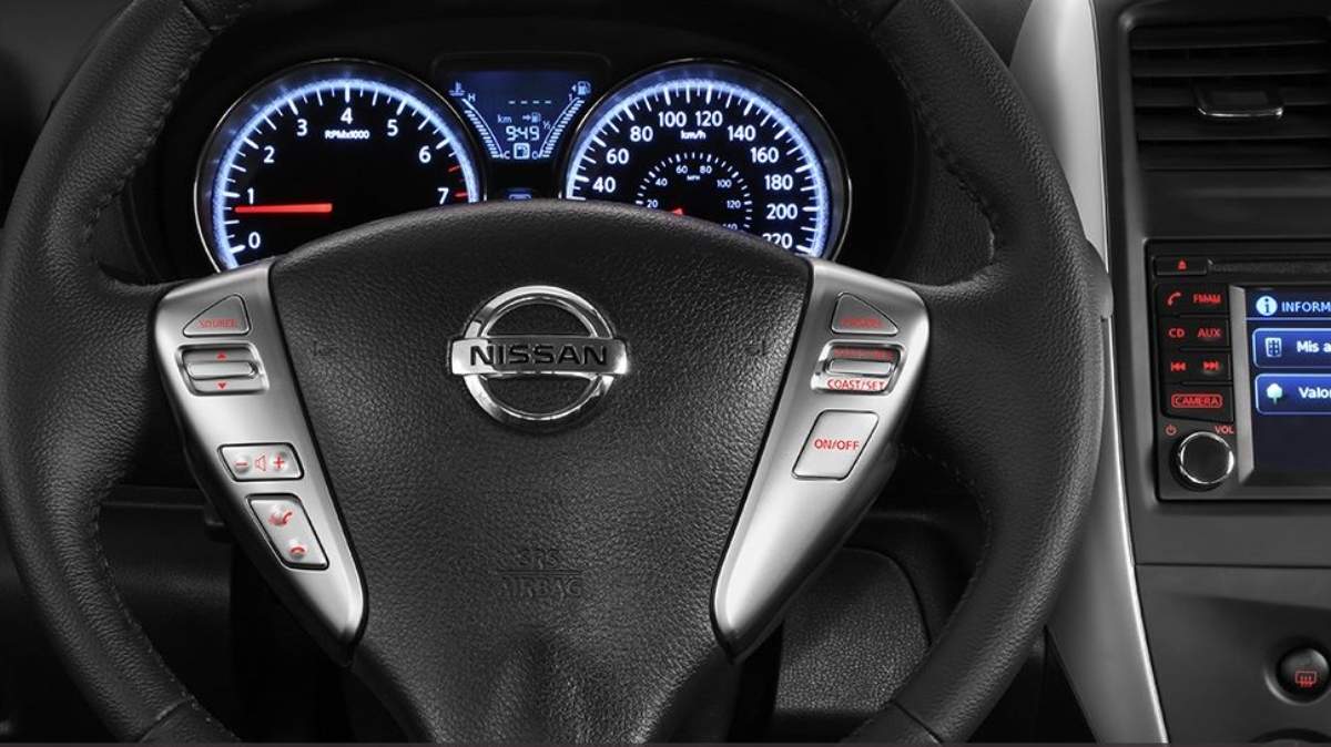 Un automóvil Nissan