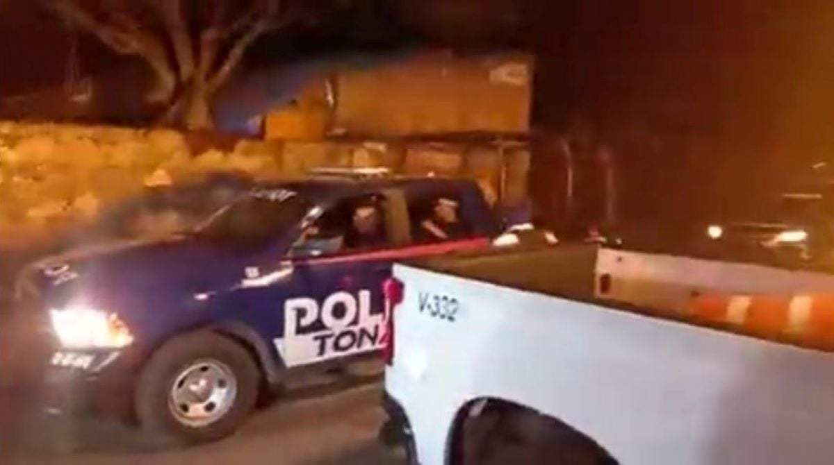 Policía de Tonalá acude al lugar donde dispararon al comisionado operativo de la Policía Metropolitana de Guadalajara