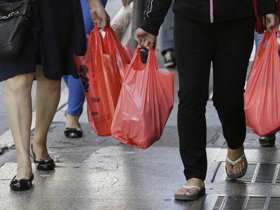 Consejos de la abuela: estas son las cosas que jamás deberías guardar en bolsas de plástico