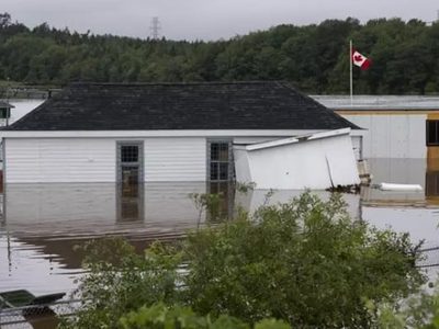 Cuatro desaparecidos y "daños inimaginables" por las peores lluvias en 50 años en Nueva Escocia