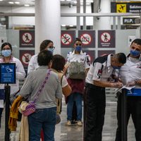 Pasajera sufre infarto en plena sala de espera del AICM