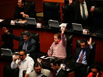 Senadores de la 4T aprueban el andamiaje de la reforma judicial