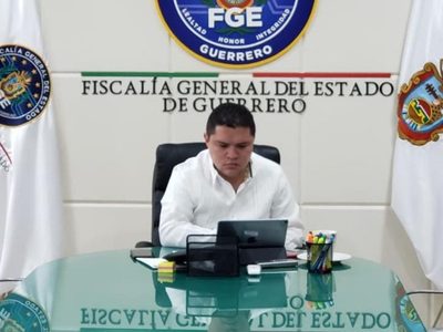 Fiscal de Guerrero renunció por video donde aparece con presunto criminal