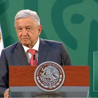Hemos cumplido con no aumentar precio de luz y combustibles: AMLO