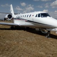 Avión privado se sale de la pista en el Aeropuerto de Toluca