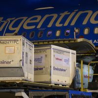 Cerca de alcanzar los 40 millones de vacunas, llegó al país el noveno vuelo con vacunas de Sinopharm
