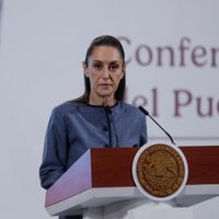 Sheinbaum condena violencia en Los Ángeles y pide a mexicanos no caer en provocaciones