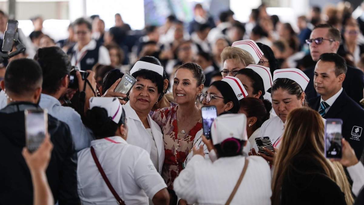 Sheinbaum, durante la celebración del Día de la Enfermera y el Enfermero