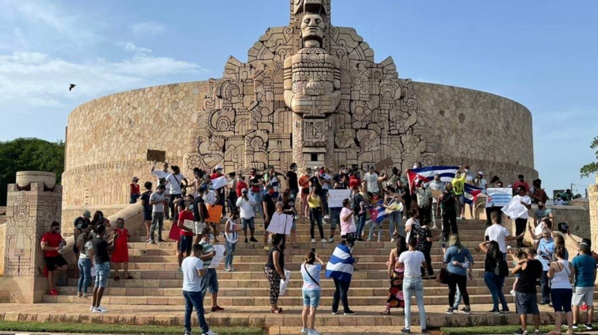 Cubanos radicados en Yucatán protestaron en Mérida