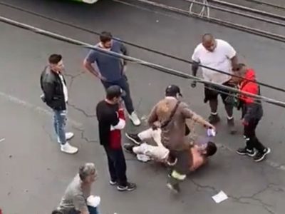 Captan brutal golpiza a presunto asaltante en calles de la GAM (Video)