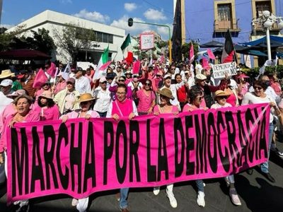 Marcha por la democracia en Cuernavaca; claman por “voto libre”