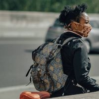 Personas vacunadas pueden viajar por EU con poco riesgo: CDC