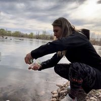 Recolectaron muestras del río Neuquén para saber si está en condiciones para el consumo