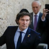 Javier Milei recibió en la Casa Rosada a los dos hermanos argentinos secuestrados por Hamas