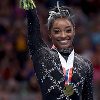 Simone Biles gana por octava vez el campeonato de gimnasia de EU