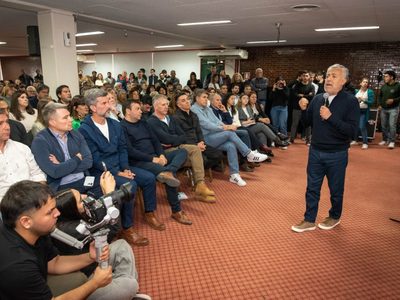 Con críticas a Petri, la UCR definió cómo elegirá candidatos