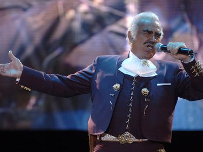 Fallece Vicente Fernández, ícono de la música ranchera