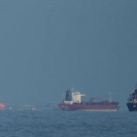 Precio del petróleo sube después de que EU anunció que bloqueará puertos iraníes a partir del lunes