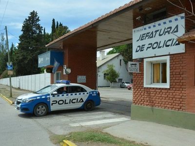 Investigan la muerte de un joven baleado que ingresó a un hospital de Neuquén