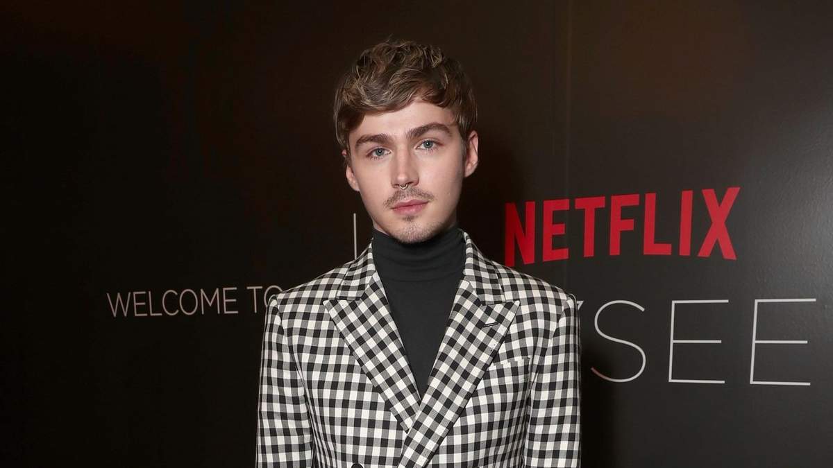 Miles Heizer. Fuente (Twitter)