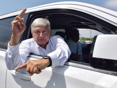 Lilly Téllez alude a comitiva de "lujo" de AMLO para defenderse de críticas por el Porsche