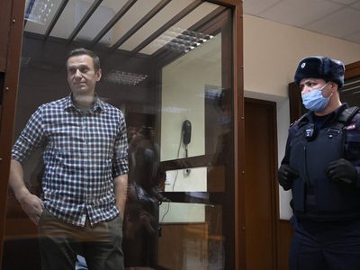 La Justicia rusa niega la apelación de Alexei Navalny, aunque le reduce la condena