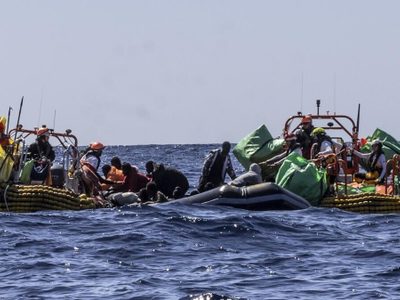 Cincuenta migrantes mueren al cruzar el Mediterráneo desde Libia